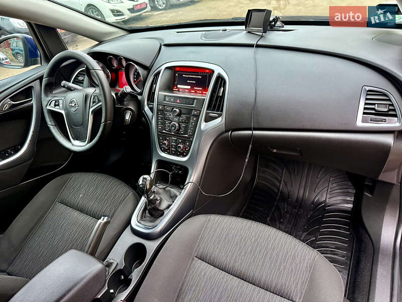 Универсал Opel Astra 2014 в Ровно фото 32 Универсал Opel Astra 2014 в Ровно