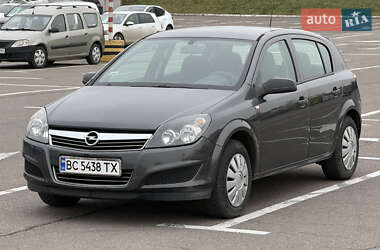 Хэтчбек Opel Astra 2009 в Львове