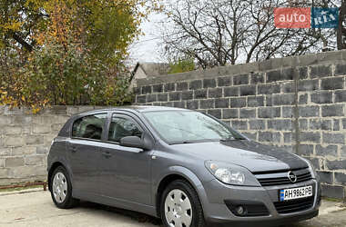 Хэтчбек Opel Astra 2005 в Днепре