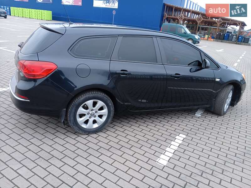 Универсал Opel Astra 2015 в Владимире фото 6 Универсал Opel Astra 2015 в Владимире