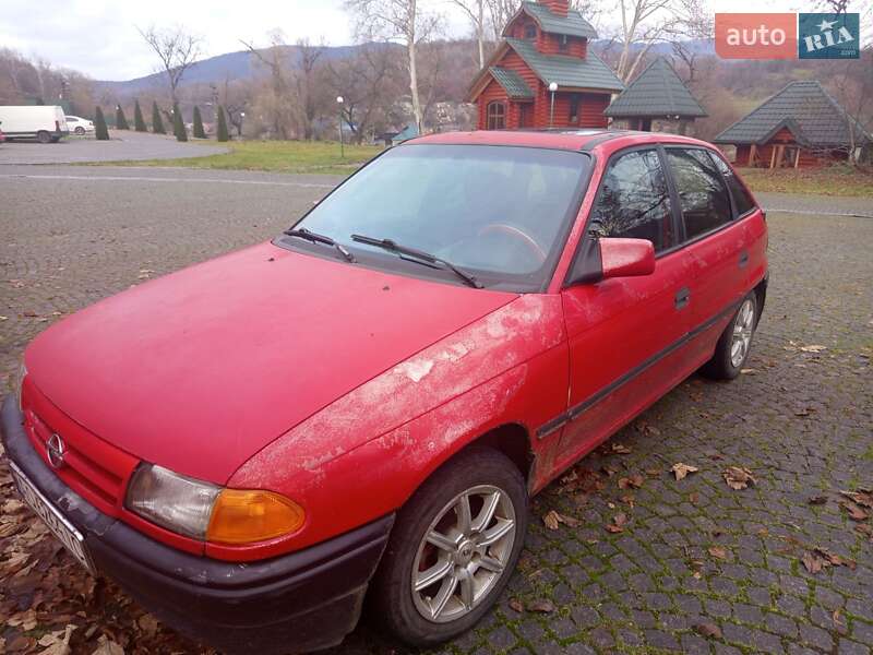 Хетчбек Opel Astra 1994 в Великому Березному