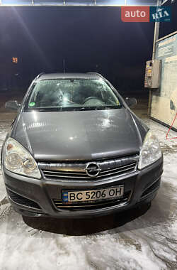 Універсал Opel Astra 2009 в Жовкві