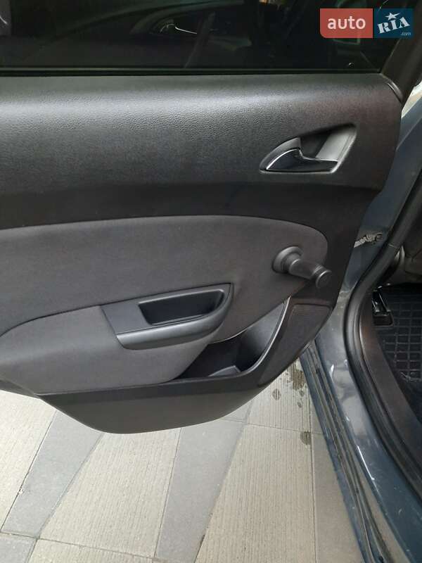 Хетчбек Opel Astra 2014 в Житомирі фото 7 Хетчбек Opel Astra 2014 в Житомирі