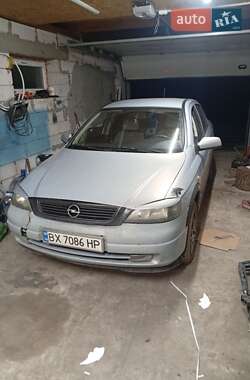 Седан Opel Astra 2005 в Шепетівці