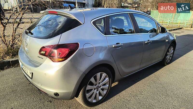 Хэтчбек Opel Astra 2010 в Киеве фото 6 Хэтчбек Opel Astra 2010 в Киеве