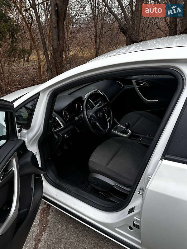 Хэтчбек Opel Astra 2010 в Ковеле