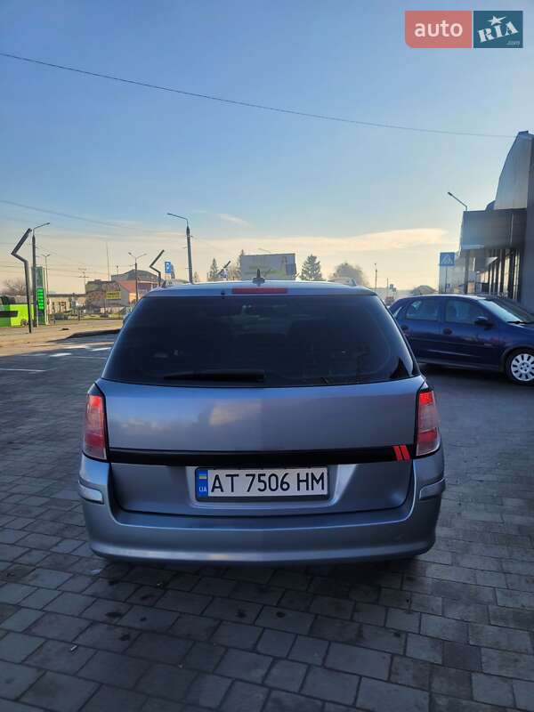 Универсал Opel Astra 2006 в Ивано-Франковске