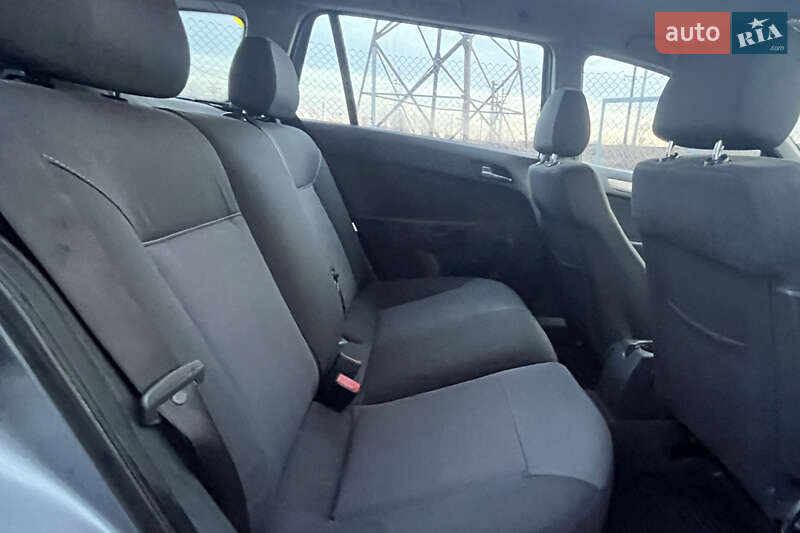 Універсал Opel Astra 2008 в Стрию