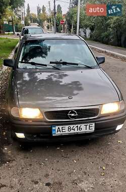 Хэтчбек Opel Astra 1995 в Измаиле