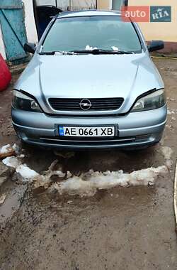 Седан Opel Astra 2006 в Дніпрі