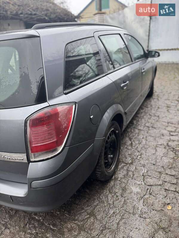 Универсал Opel Astra 2005 в Ставище