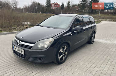 Універсал Opel Astra 2006 в Рівному