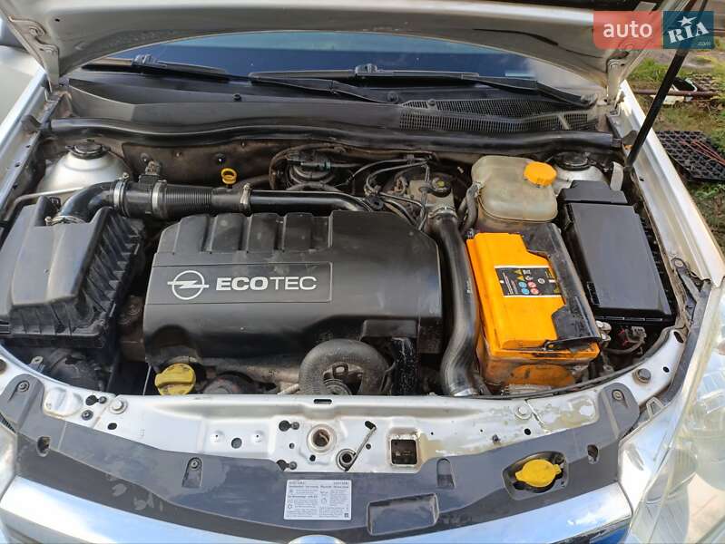 Універсал Opel Astra 2008 в Новомосковську