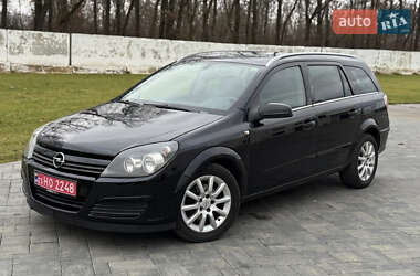 Універсал Opel Astra 2005 в Луцьку