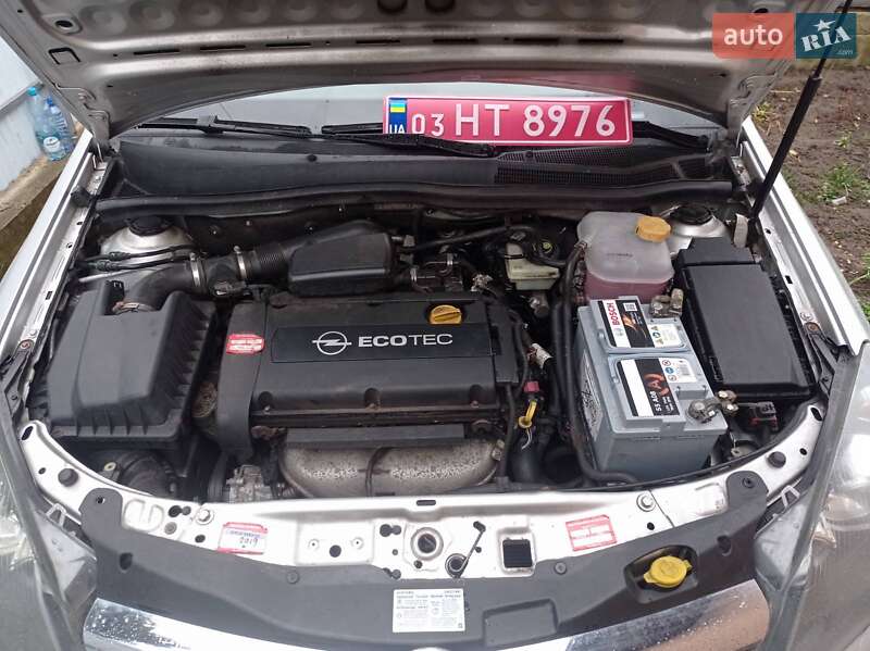 Универсал Opel Astra 2004 в Луцке