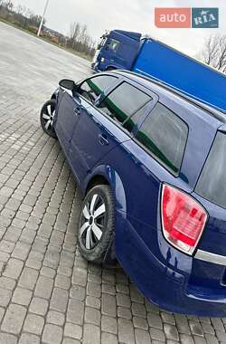 Универсал Opel Astra 2006 в Глиницы