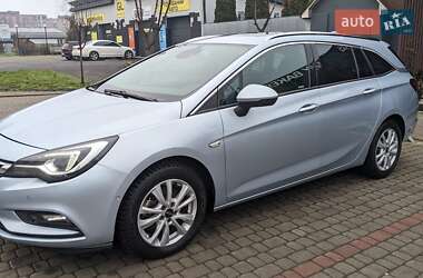 Універсал Opel Astra 2016 в Мукачевому