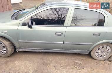 Седан Opel Astra 2006 в Умані