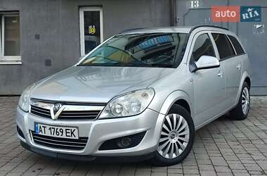 Універсал Opel Astra 2009 в Івано-Франківську