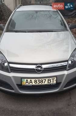 Хэтчбек Opel Astra 2006 в Киеве