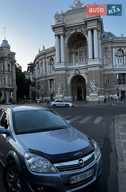 Универсал Opel Astra 2009 в Днепре