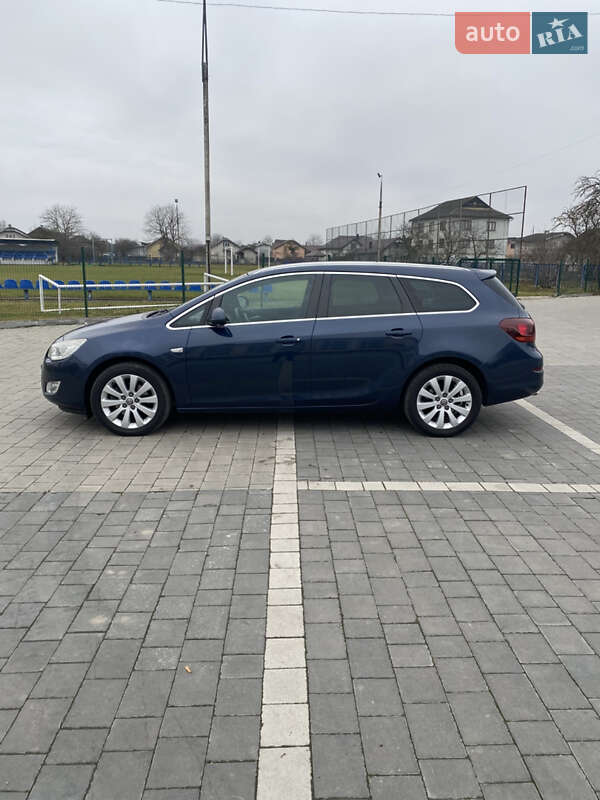 Универсал Opel Astra 2012 в Ивано-Франковске фото 4 Универсал Opel Astra 2012 в Ивано-Франковске