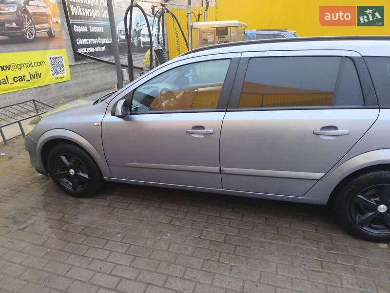Універсал Opel Astra 2007 в Львові