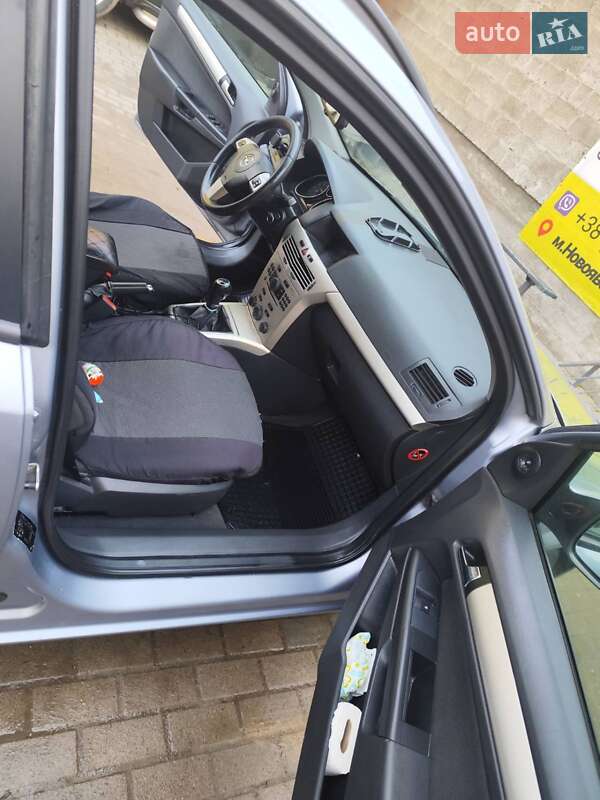 Універсал Opel Astra 2007 в Львові