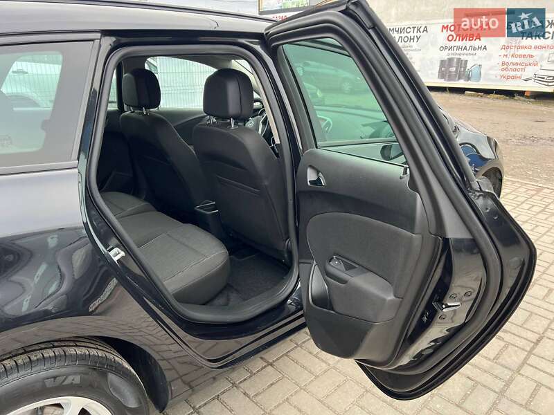 Универсал Opel Astra 2016 в Ковеле