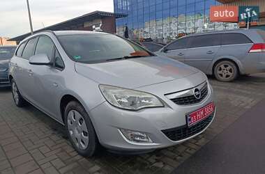 Универсал Opel Astra 2011 в Луцке
