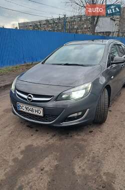 Универсал Opel Astra 2013 в Львове