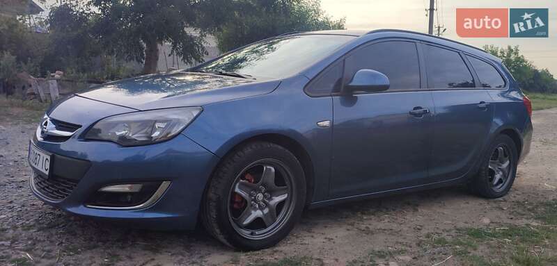 Универсал Opel Astra 2012 в Виннице