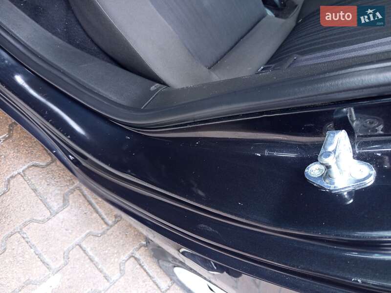 Седан Opel Astra 2015 в Житомире