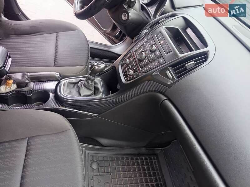 Седан Opel Astra 2015 в Житомире