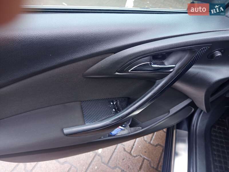 Седан Opel Astra 2015 в Житомире