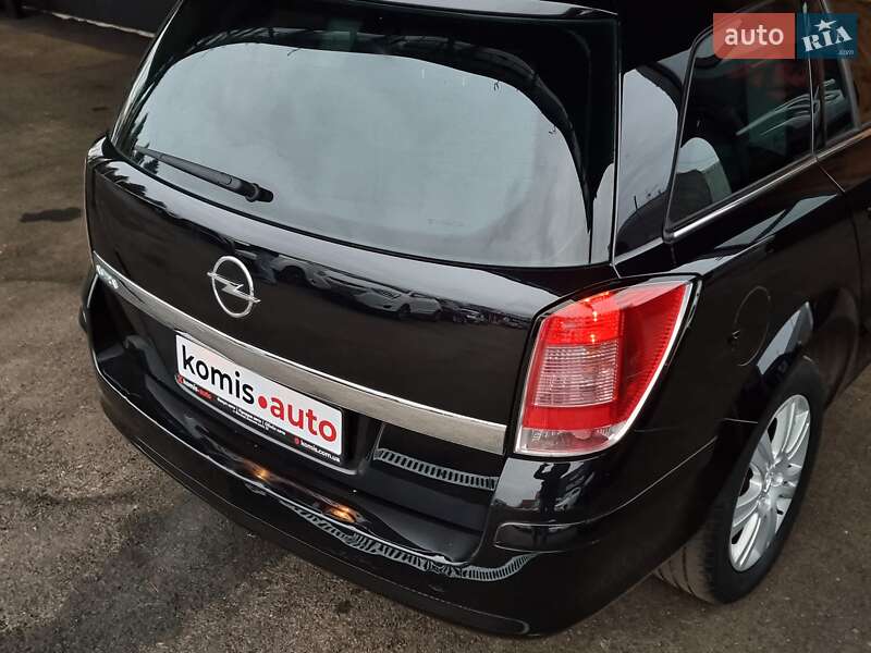 Універсал Opel Astra 2009 в Вінниці