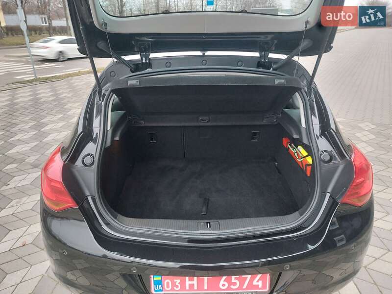 Хэтчбек Opel Astra 2010 в Белой Церкви