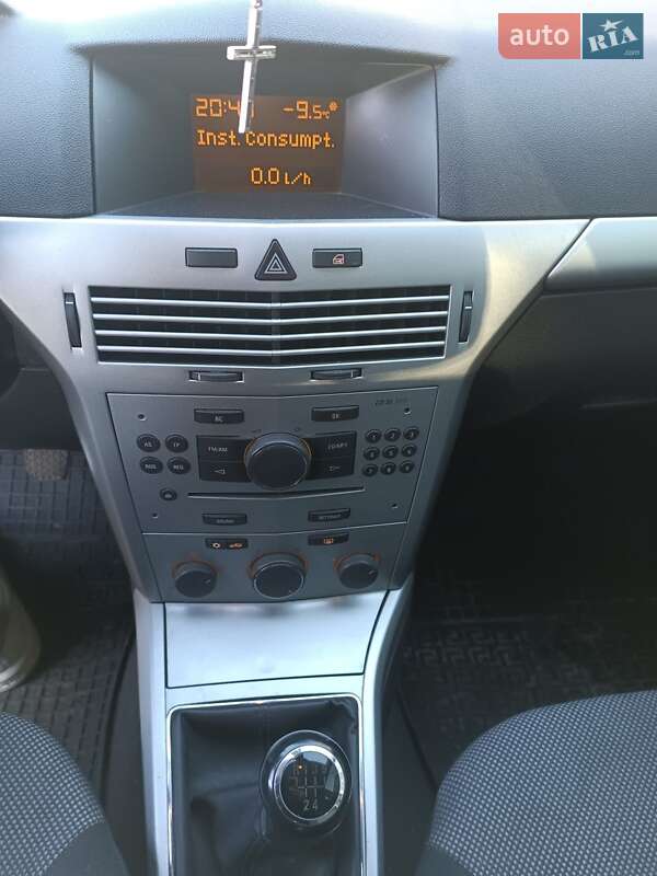 Хетчбек Opel Astra 2009 в Житомирі