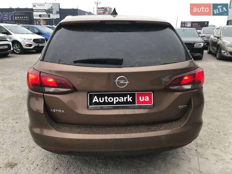 Універсал Opel Astra 2016 в Львові