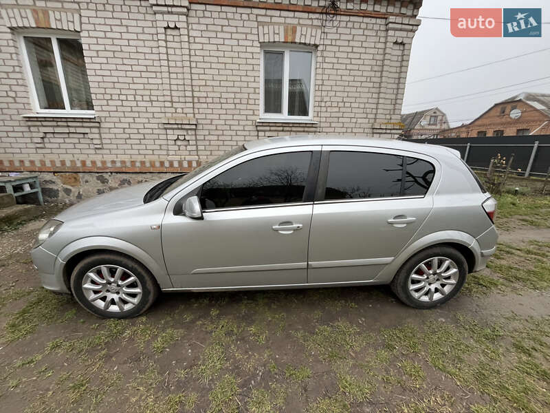 Хэтчбек Opel Astra 2005 в Бердичеве фото 4 Хэтчбек Opel Astra 2005 в Бердичеве