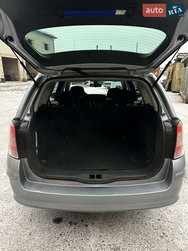 Универсал Opel Astra 2010 в Луцке фото 16 Универсал Opel Astra 2010 в Луцке