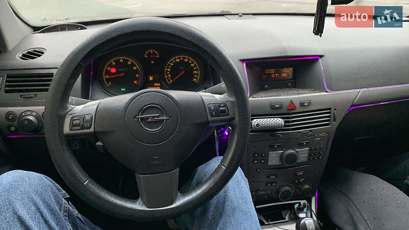Хэтчбек Opel Astra 2007 в Сумах фото 8 Хэтчбек Opel Astra 2007 в Сумах