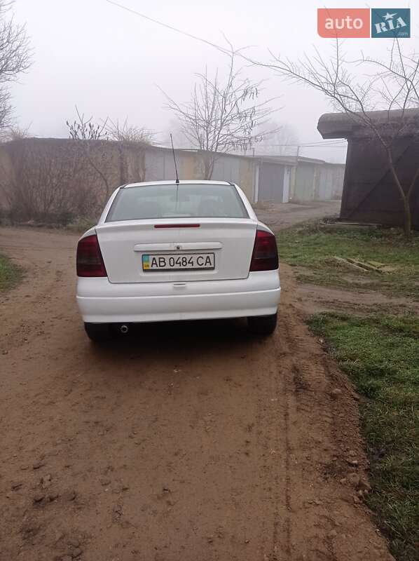 Седан Opel Astra 1998 в Жмеринке