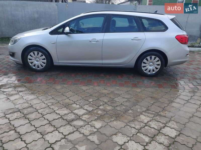 Универсал Opel Astra 2013 в Луцке