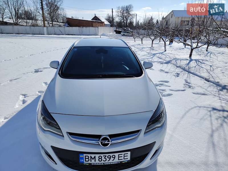 Универсал Opel Astra 2014 в Сумах