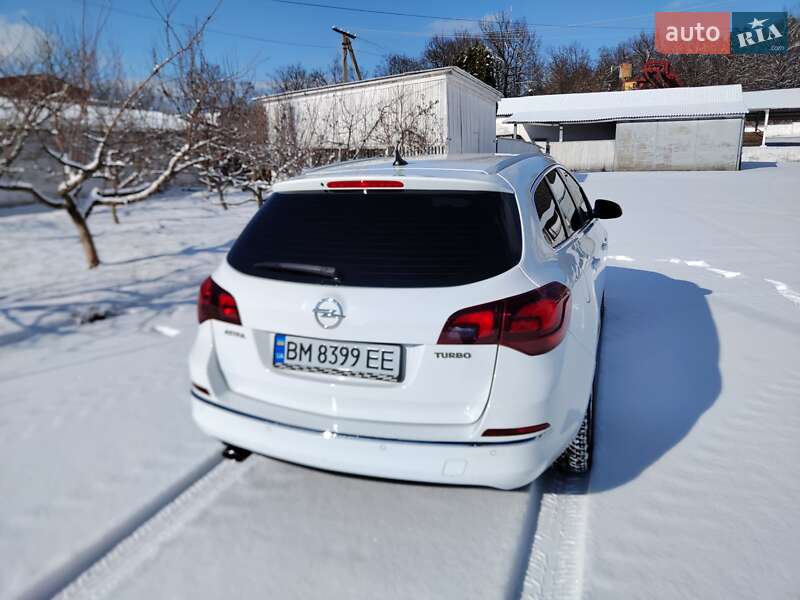 Универсал Opel Astra 2014 в Сумах