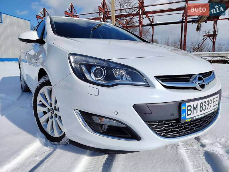 Универсал Opel Astra 2014 в Сумах