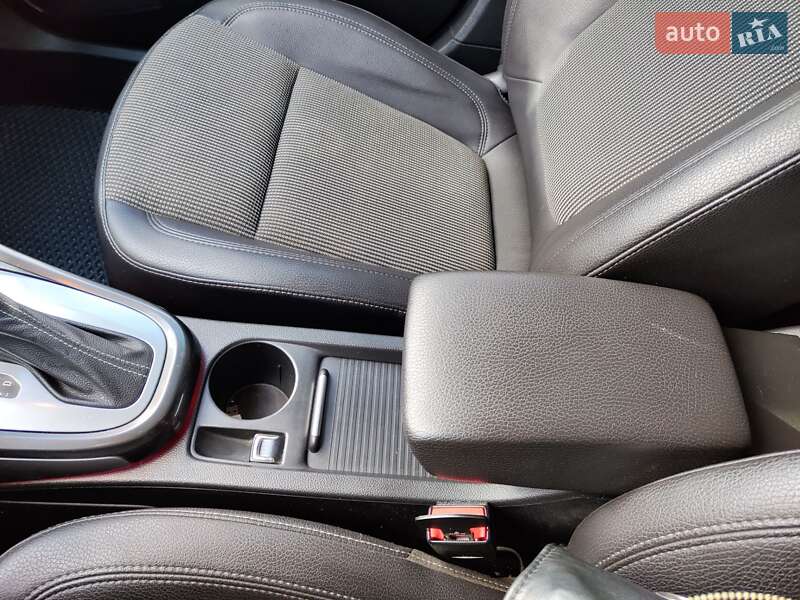 Универсал Opel Astra 2014 в Сумах