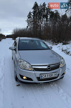 Універсал Opel Astra 2007 в Золотоноші