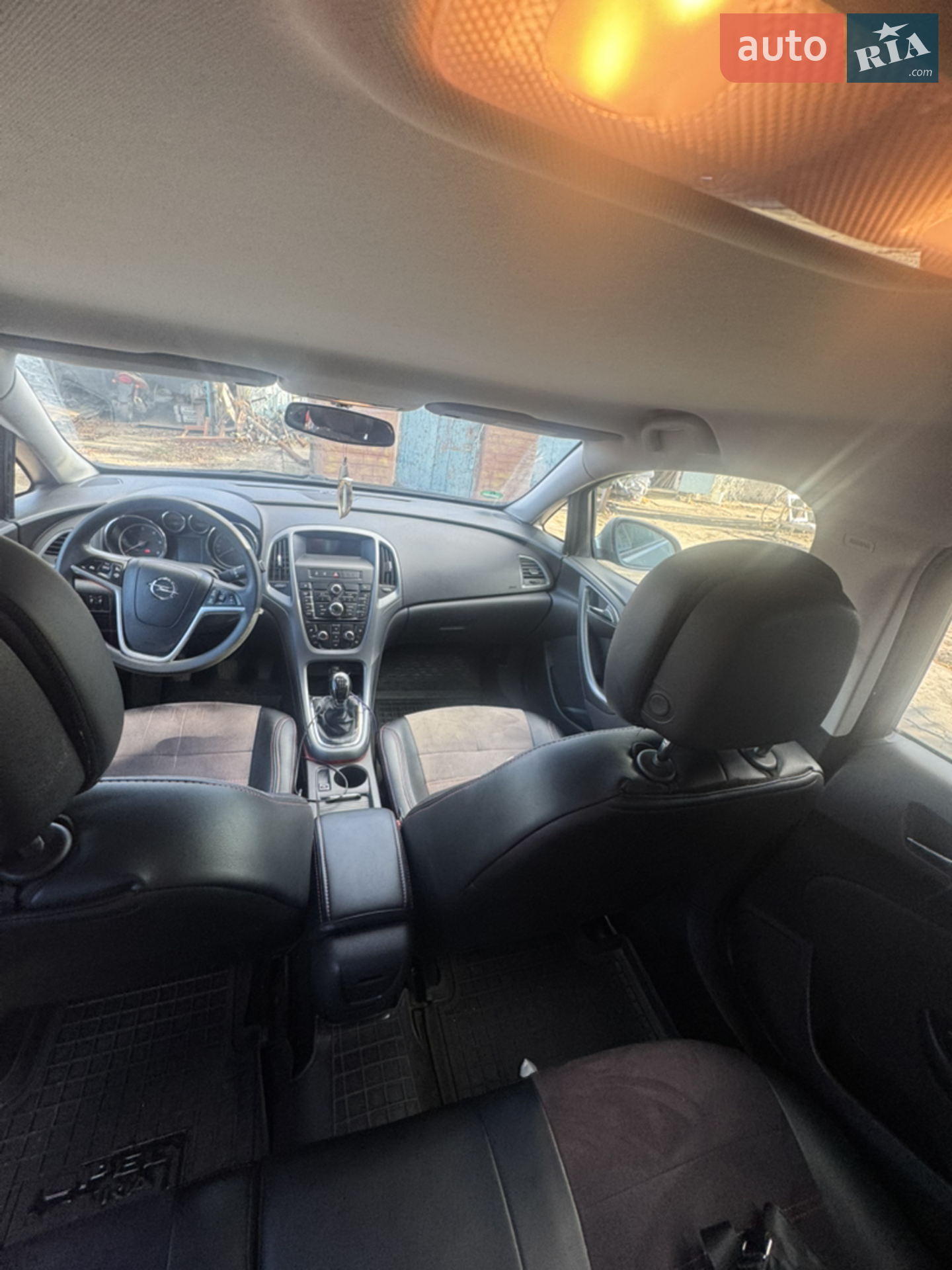 2012 Opel Astra - мініатюра 2